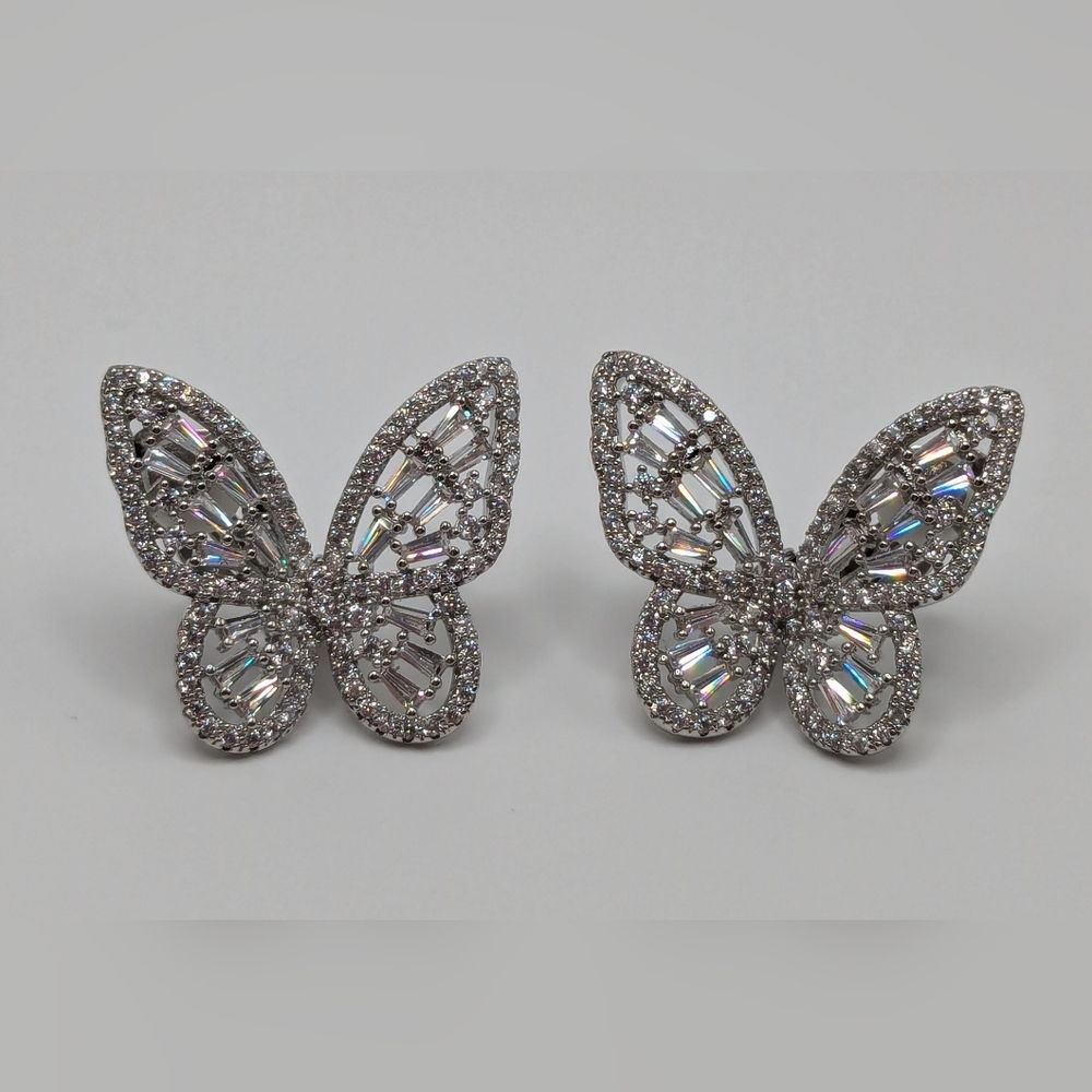 🔻PRICE DROP🔻White Cubic Zirconia Silver Tone Butterfly Clip Earrings, NWT.